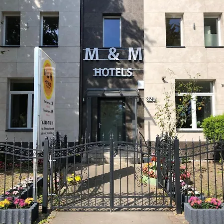M&m - Wilhelmsburg Hotel