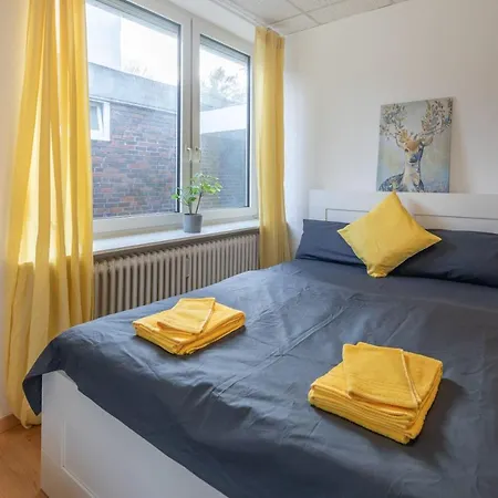 Beautiful For 9 With 2 Bedroom & Cosy Kitchen Hamburg