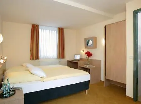 Meinhotel 2* Hamburg-Harburg