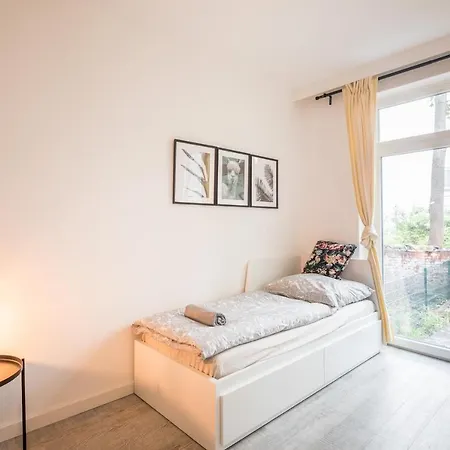 Spacious With 2 Bedrooms