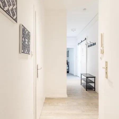 Spacious With 2 Bedrooms Apartment