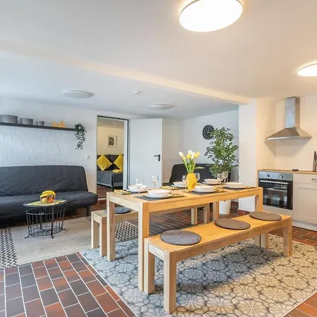Freshly Renovated * Hamburg