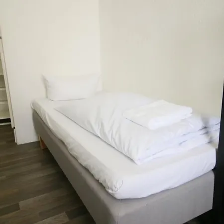 Hotel Bee Fang 2*
