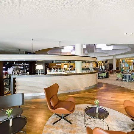 Radisson Blu Hotel, Airport Hotel