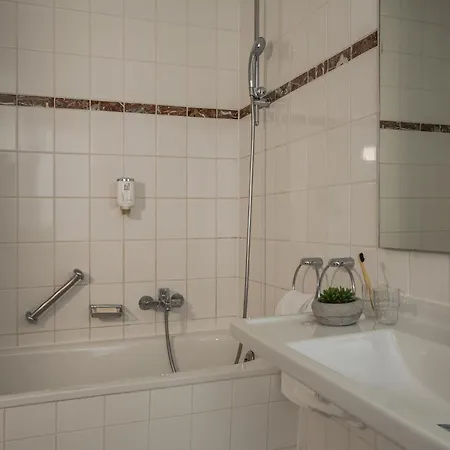 Holstenwall Neustadt Hotel