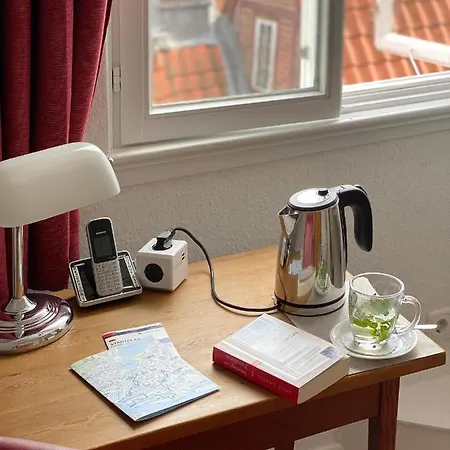 Frauenhotel Hanseatin - Women Only 2* Hamburg