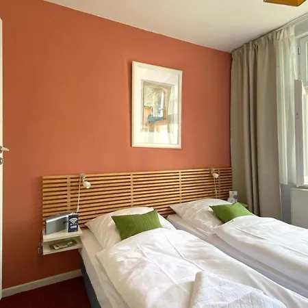 Hotel Frauenhotel Hanseatin - Women Only Hamburg