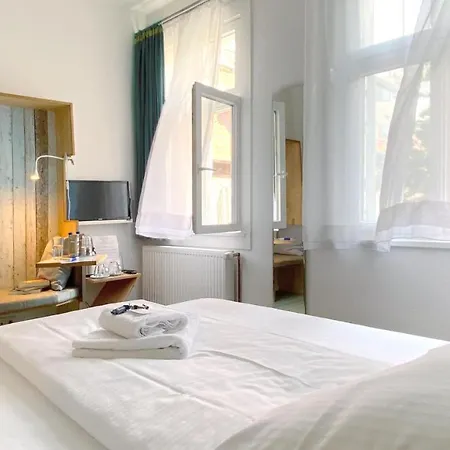 Hotel Frauenhotel Hanseatin - Women Only Hamburg