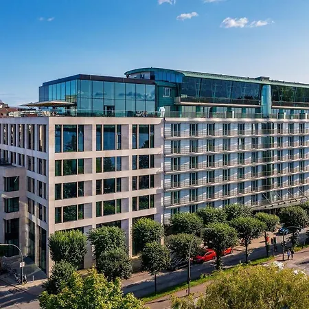 Le Meridien 5* Hamburg