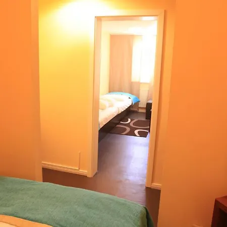 1a Hotel *