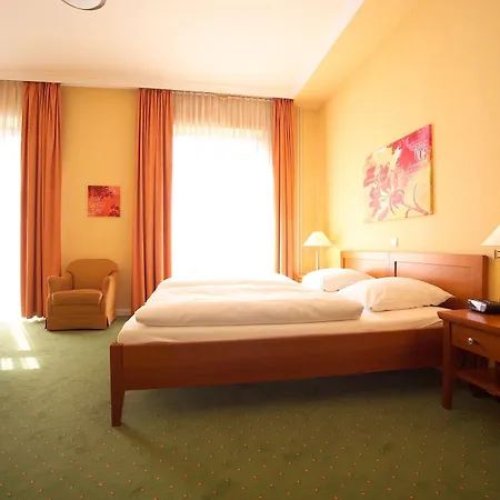 Alster-hof Hotel