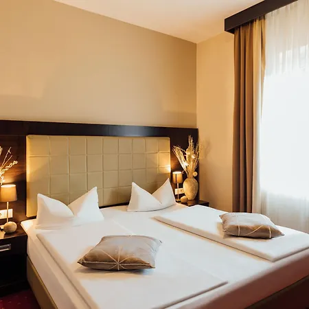 Savoy Szálloda 3*