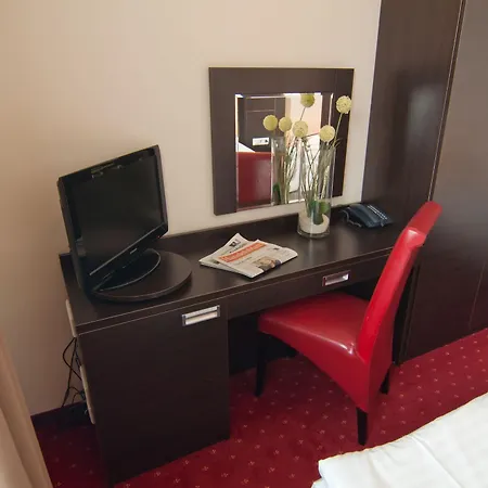 Savoy Szálloda 3*