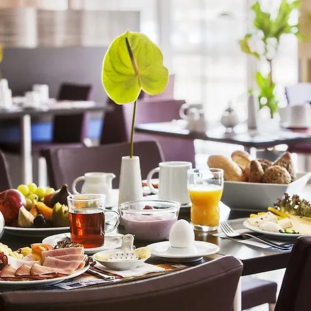 Intercityhotel Hauptbahnhof 4* Amburgo