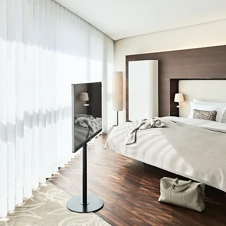 Hotel Side, Hamburg, A Member Of Design 5*