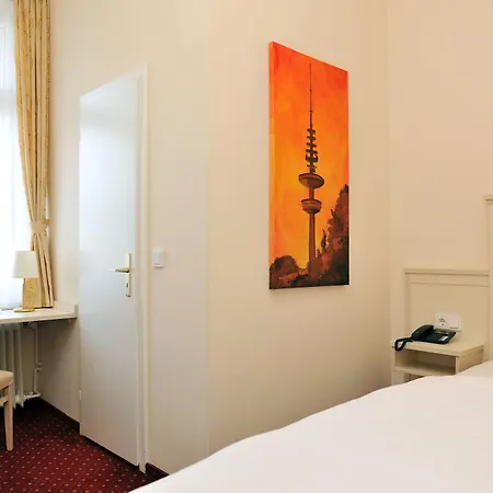 Hotel Fuerst Bismarck 3*