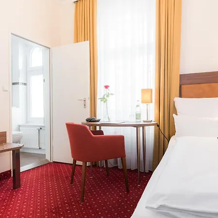 Fuerst Bismarck 3* Hamburg