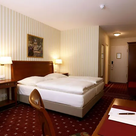 Alt Lohbrügger Hof Hotel 4*