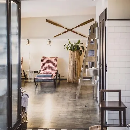Hotel Henri Downtown