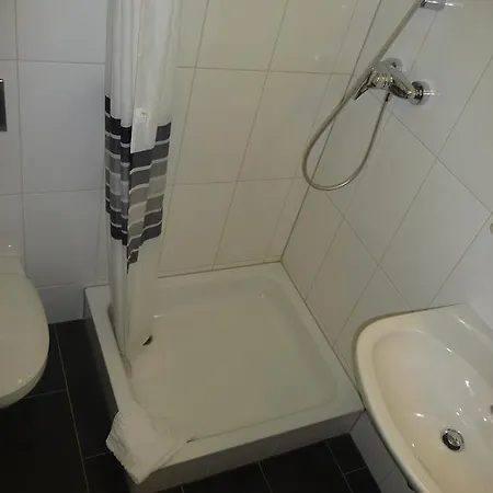 Hansehus Hotel 2*