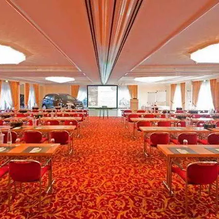 Hotel Courtyard By Marriott Airport 4*