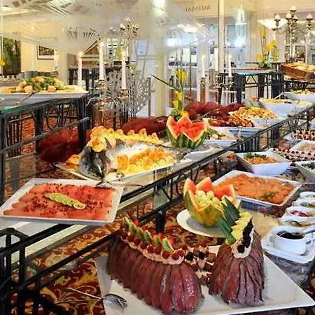 Courtyard By Marriott Airport 4*