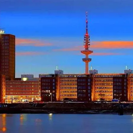 Courtyard By Marriott Airport Hamburg