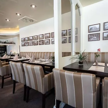 Hotel Panorama Hamburg-harburg 4*