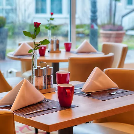Leonardo Airport Hotel