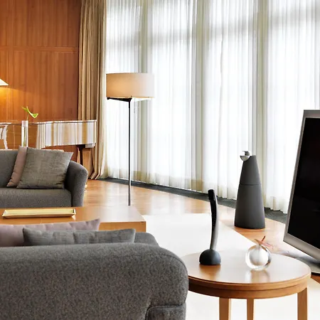 Park Hyatt 5*