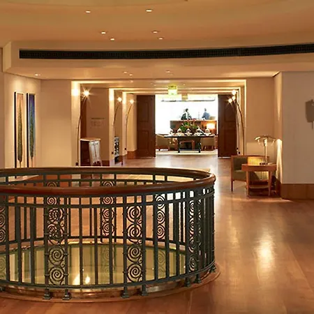 Park Hyatt Hotell 5*