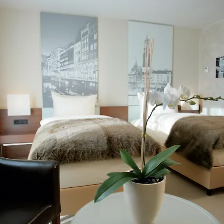 Hotel Lindner Am Michel, Part Of Jdv By Hyatt 4*
