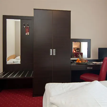 Szálloda Savoy 3*