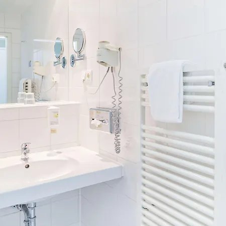 Domicil By Golden Tulip 3* Hamburg