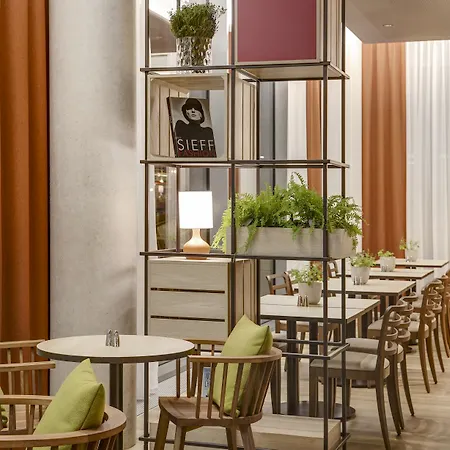 Hotel Intercityhotel Hamburg-barmbek 4*