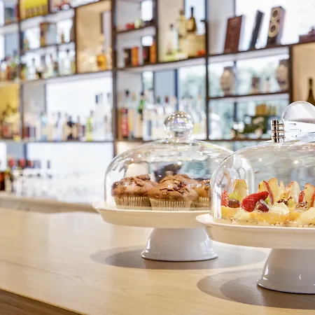 Intercityhotel Hamburg-barmbek Отель