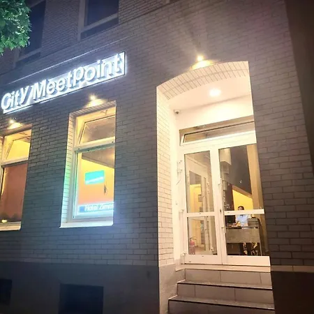 Meetpoint Hotel 2*
