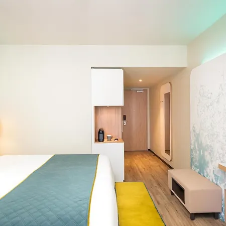 Leonardo Altona 4*