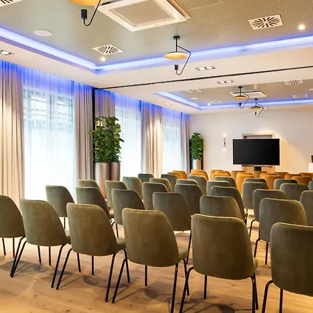 Leonardo Altona Hotel 4*