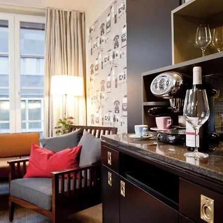 Hotel Henri Downtown