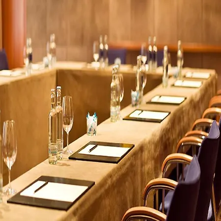 Park Hyatt 5* Hamburg-Harburg