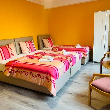M&m - Wilhelmsburg Hotel 2*