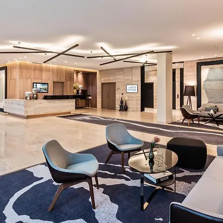 Le Meridien 5*