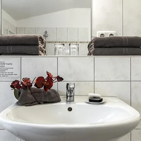 Arkadia Haus Alstertal Apartamento *