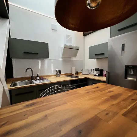 Neues Exclusives 2 Schlafzimmer