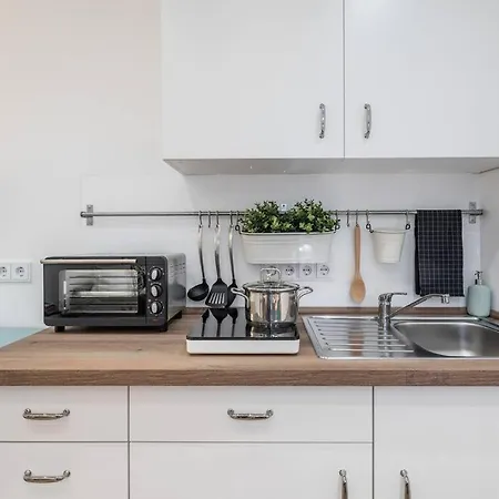 Appartement Charming Close To Heart Of *
