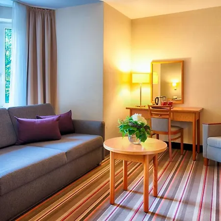 Leonardo Airport Hotel 4*