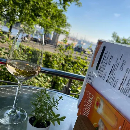 Auf Dem Stintfang-membership Required