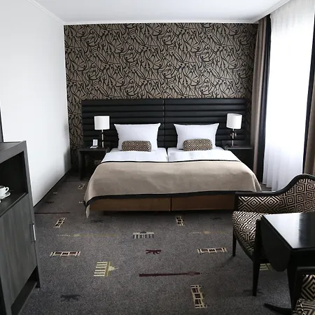 Park Am Berliner Tor 4*