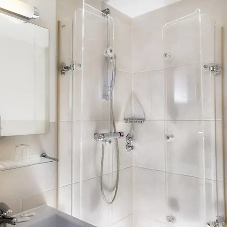 Park Am Berliner Tor 4*